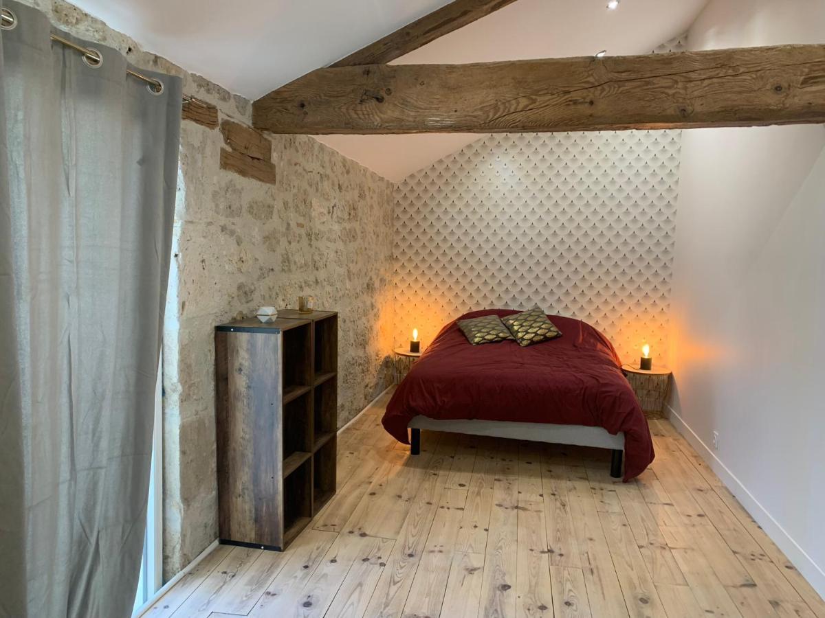 Maison Papillon Gite De Ressourcement Lusignan-Petit Екстериор снимка
