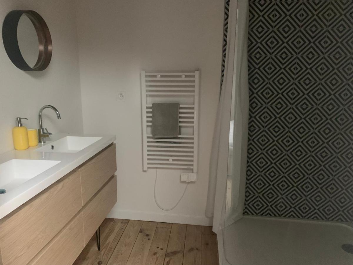 Maison Papillon Gite De Ressourcement Lusignan-Petit Екстериор снимка